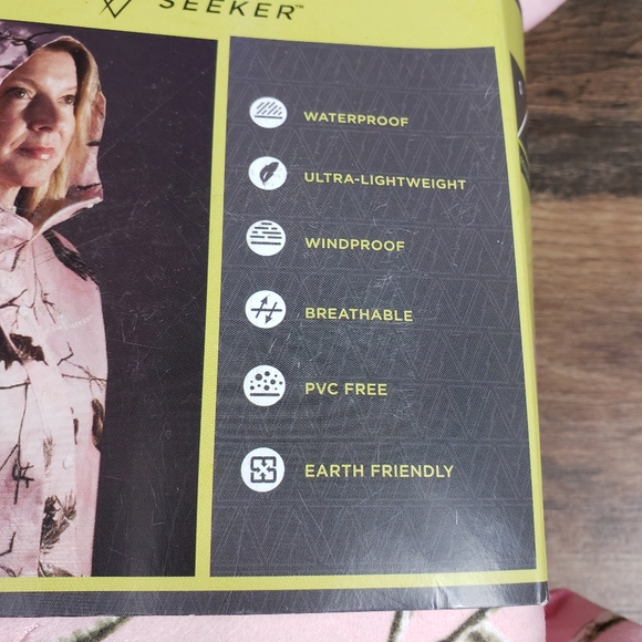 Realtree Jackets & Coats Realtree Storm Seeker Pink Camo Rain